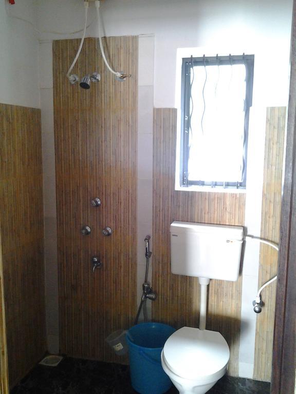 Starco Hotel Anjuna Bagian luar foto